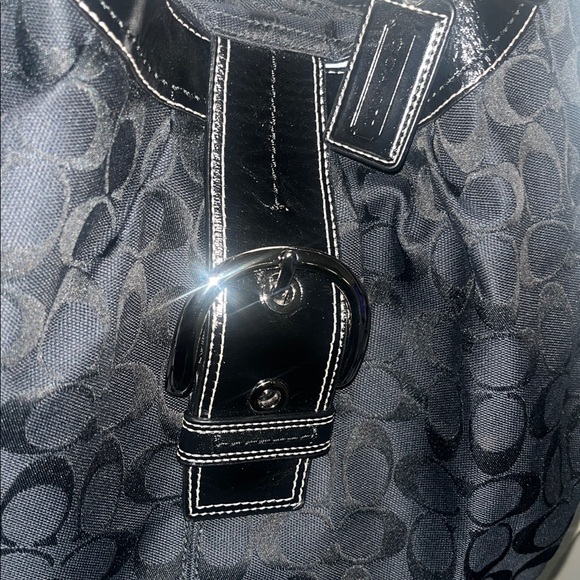 Coach Soho Lynn Hobo Bag. - Picture 5 of 9